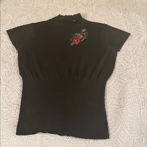 BETSEY JOHNSON top. - Picture 5 of 5